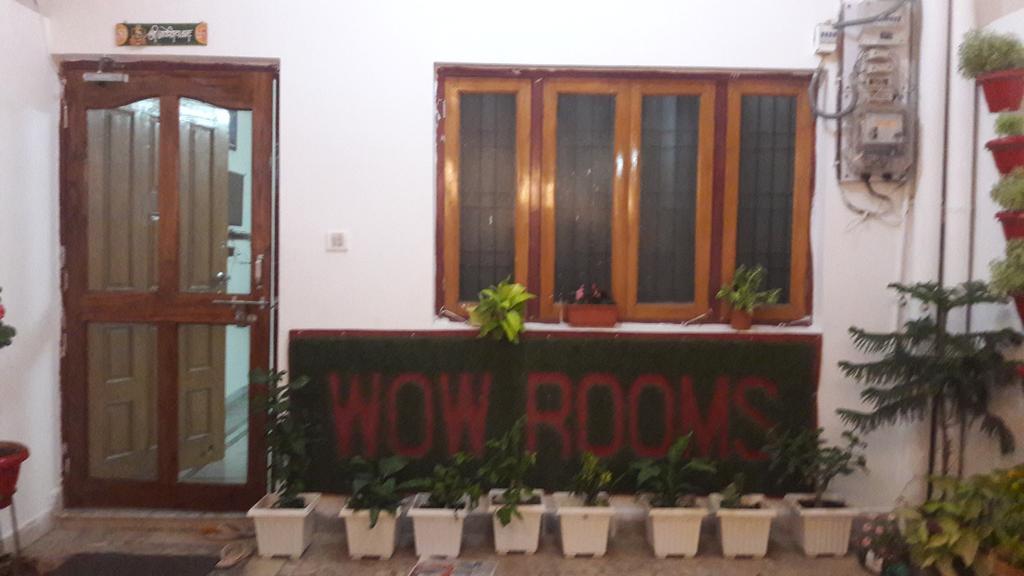 Wow Rooms 4 You จาบัลปูร์ ภายนอก รูปภาพ